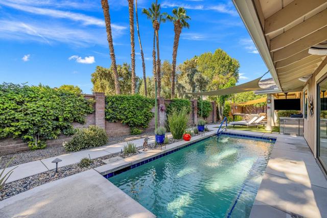 213 Madrid Avenue, Palm Desert, CA 92260