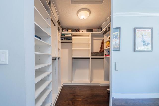 204 San Benancio Road, Salinas CA: https://media.crmls.org/mediaz/392fd9f7-cb9f-4033-8e32-d884dff632d3.jpg