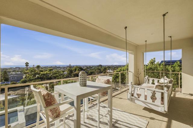870 Hymettus Avenue, Encinitas CA: https://media.crmls.org/mediaz/393076f3-5748-413d-a2df-c911db695888.jpg