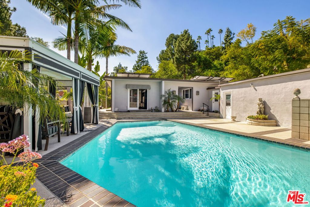 15514 High Knoll Road