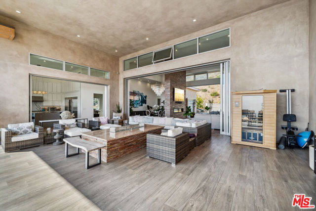 10715 Yerba Buena Road, Malibu CA: https://media.crmls.org/mediaz/3930e105-e58e-40aa-8a89-d3ea85e24e34.jpg
