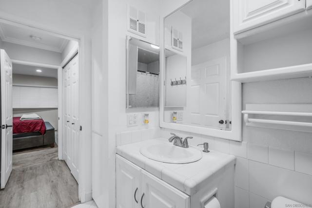 6275 Rancho Mission, Mission Valley CA: https://media.crmls.org/mediaz/3931de97-9d07-4efa-811e-07e19237f87f.jpg