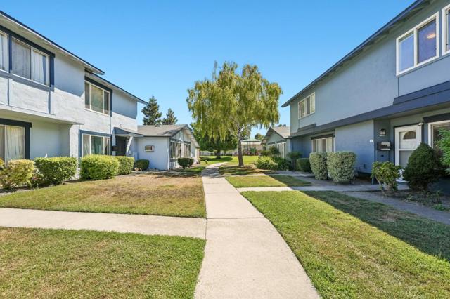 405 Don Carlos Court, San Jose CA: https://media.crmls.org/mediaz/39322a10-8ebd-47bb-8fd0-004513db72ad.jpg