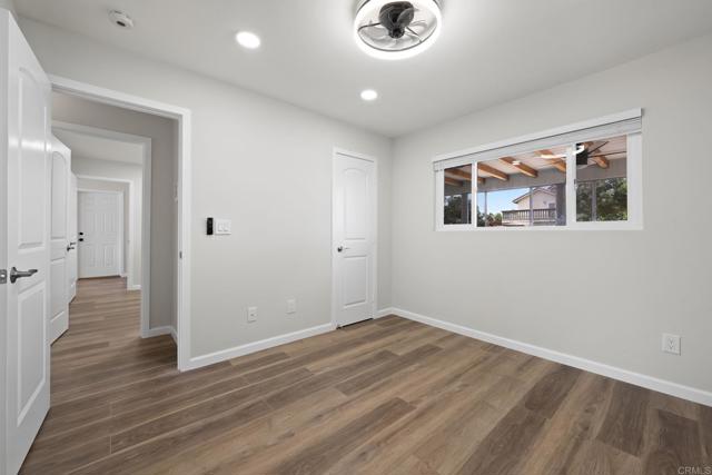 1202 Helix Avenue, Chula Vista CA: https://media.crmls.org/mediaz/3932798e-efaf-4bf6-9cac-63a557273ef4.jpg