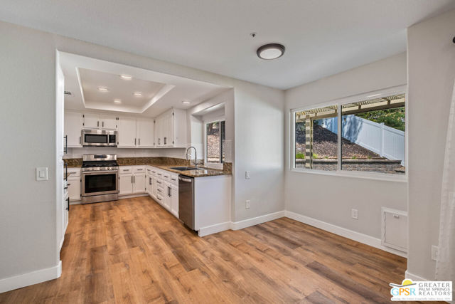 29136 Stonegate Lane, Highland CA: https://media.crmls.org/mediaz/3933ccd1-4dba-4c47-99ef-5f76616e3fb5.jpg
