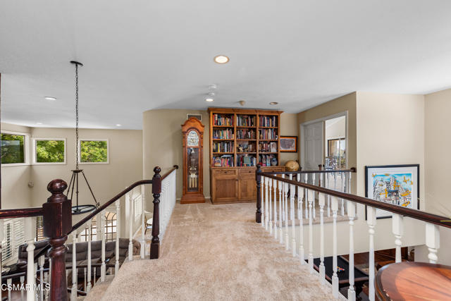 5924 Rainbow Hill Road, Agoura Hills CA: https://media.crmls.org/mediaz/3934e2f2-63ec-4264-bb25-99d24746efaf.jpg