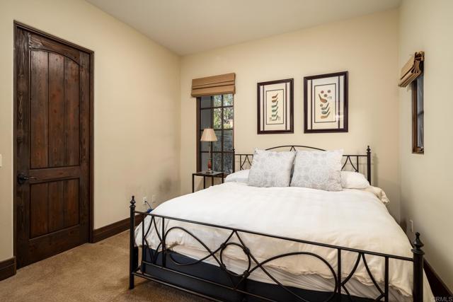 4258 Via Ravello, Rancho Santa Fe CA: https://media.crmls.org/mediaz/393555d4-39c8-4b9d-b0e5-b3aaabc73bb7.jpg