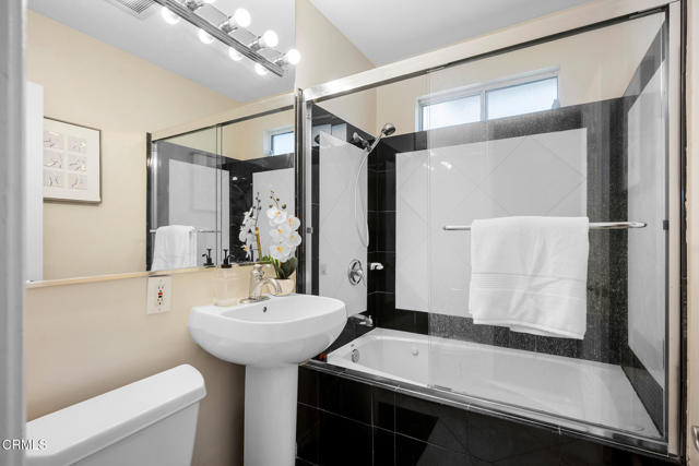 Detail Gallery Image 37 of 71 For 4917 Angeles Crest Hwy, La Canada Flintridge,  CA 91011 - 4 Beds | 3 Baths