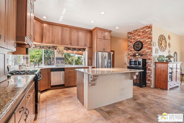 22950 Henry Road, Desert Hot Springs CA: https://media.crmls.org/mediaz/3935c53e-a143-4769-be19-a49a668bd487.jpg