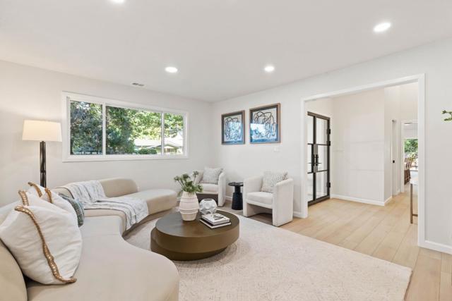 620 Iris Street, Redwood City CA: https://media.crmls.org/mediaz/3936fa99-0d30-494f-8b1d-720380ef3cf6.jpg