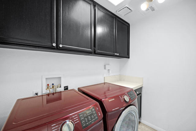 10341 Palm Drive, Desert Hot Springs CA: https://media.crmls.org/mediaz/39371faf-5195-4195-b147-47788a939a51.jpg