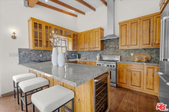 3074 Lake Hollywood Drive, Los Angeles CA: https://media.crmls.org/mediaz/39372950-c30e-4bc3-9434-64fe35bd57f3.jpg