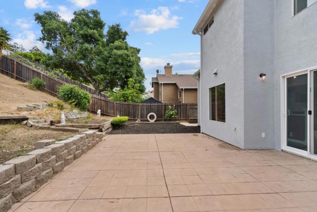 330 Carousel Drive, Vallejo CA: https://media.crmls.org/mediaz/39385df5-edd7-4c00-abd4-0b7f4b9a21d6.jpg