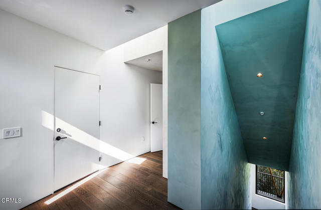 Detail Gallery Image 9 of 30 For 596 Quail Dr, Los Angeles,  CA 90065 - 3 Beds | 2 Baths