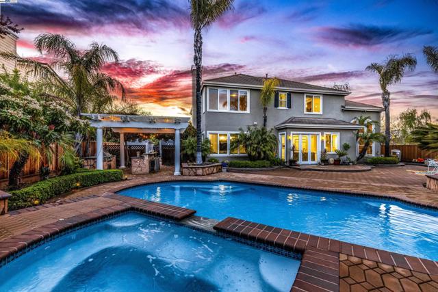 2522 Wood Hollow Dr, Livermore CA: https://media.crmls.org/mediaz/39390ece-a0c8-424c-869e-1ad34d54de8a.jpg