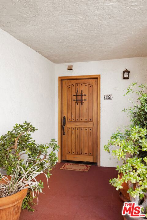10926 Bluffside Drive, 19 photo 13