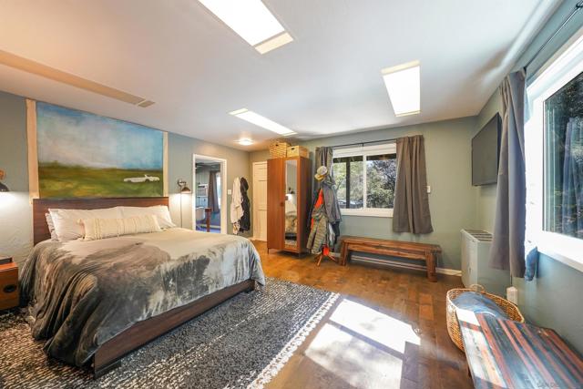 4314 Luneta Drive, Julian CA: https://media.crmls.org/mediaz/393a1441-a73d-43b4-a8eb-6f1a01294e74.jpg