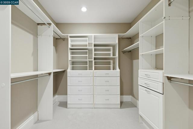 3656 Old Blackhawk Rd, Danville CA: https://media.crmls.org/mediaz/393a83b7-91da-486d-bd16-e00319c52bdc.jpg