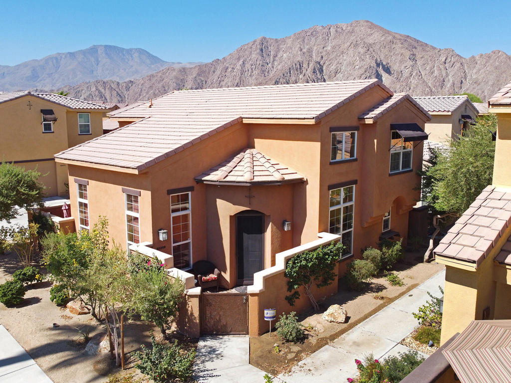52260 Desert Spoon Court