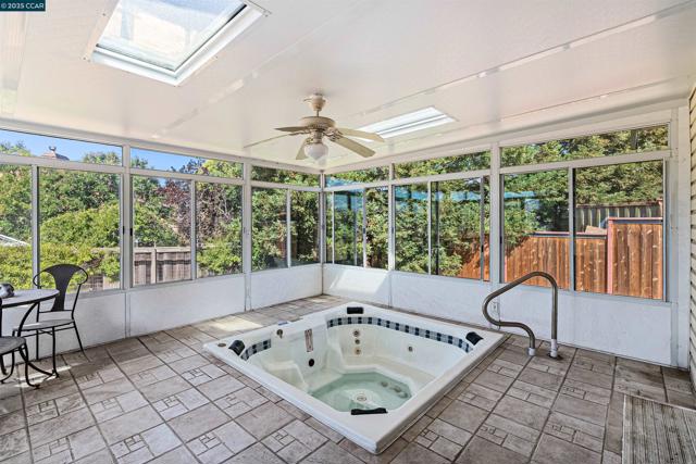 5200 Myrtle Dr, Concord CA: https://media.crmls.org/mediaz/393c4811-ca72-4437-9fdd-5d2ab0bd846c.jpg