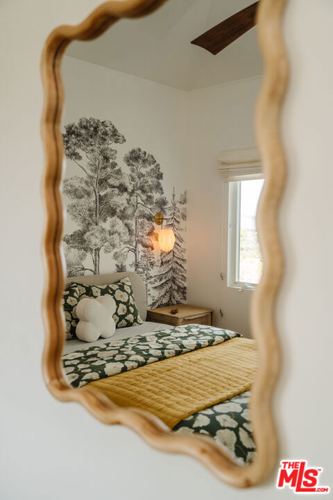 2002 Tuna Canyon Road, Topanga CA: https://media.crmls.org/mediaz/393d52c7-63cc-4f0b-baae-aada96968251.jpg