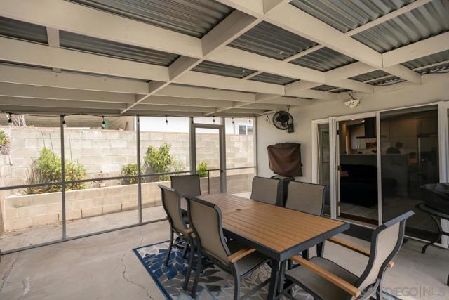 4612 Revillo Way, San Diego CA: https://media.crmls.org/mediaz/393d7a82-aab5-46e6-92ce-9551234aa955.jpg