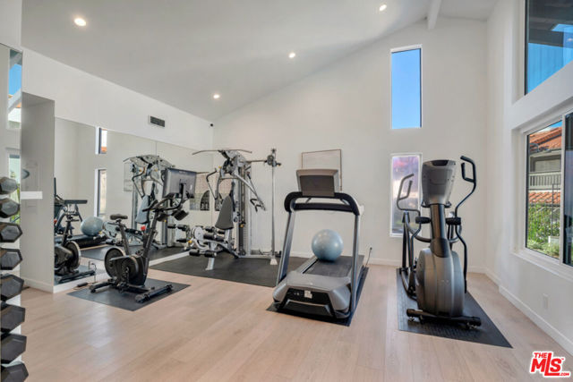 Drew Fenton | 1654 Michael Lane Pacific Palisades CA | MLS: 7380725