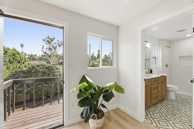 Detail Gallery Image 20 of 43 For 1019 Torole Cir, Vista,  CA 92084 - 3 Beds | 2 Baths