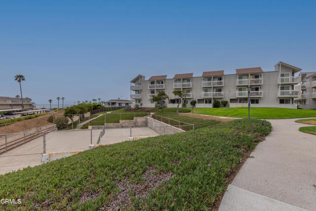 267 S Ventura Road, Port Hueneme CA: https://media.crmls.org/mediaz/393f85dd-c110-462a-8cf8-f5d9bb3060b7.jpg