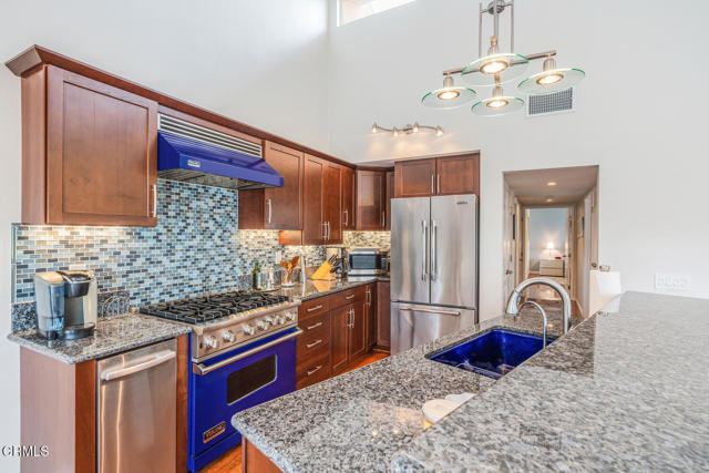 MLS #V1-33354 image #14