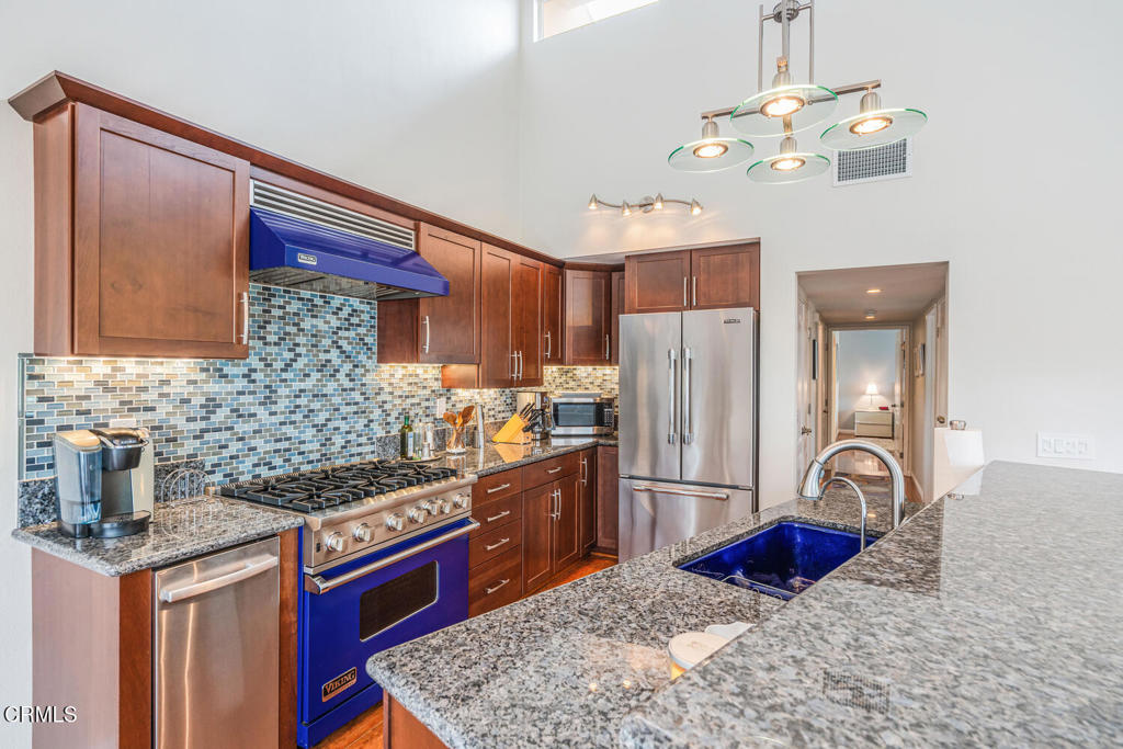 MLS #V1-33354 image #14