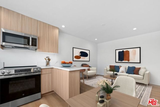833 5th Street, 100 photo 14