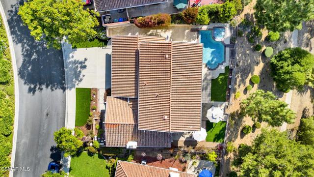 4022 Avenida Verano, Thousand Oaks CA: https://media.crmls.org/mediaz/3940e22e-74a7-4011-8710-d46bd8d17ae6.jpg