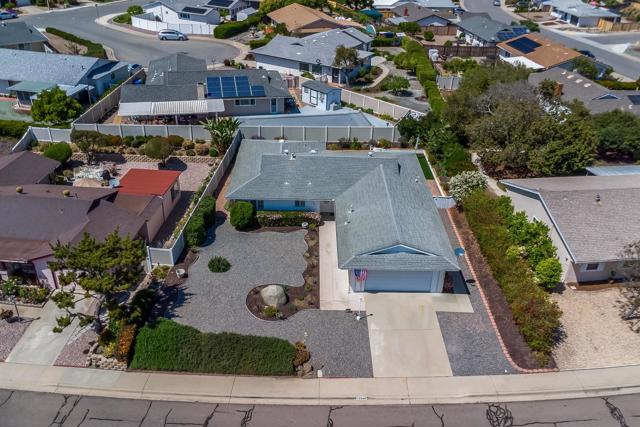 12466 Senda Rd, San Diego CA: https://media.crmls.org/mediaz/39415589-42b1-48ea-b3b6-7d82f7ac1b6e.jpg