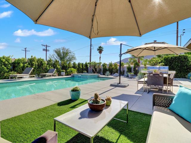 54050 Avenida Obregon, La Quinta CA: https://media.crmls.org/mediaz/39415d29-0904-4e11-a11f-366f0147a66b.jpg