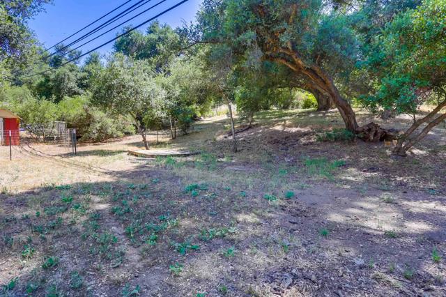 30180 Lilac Rd, Valley Center CA: https://media.crmls.org/mediaz/39419ef5-7df5-49db-ae28-483d2b8efa9c.jpg