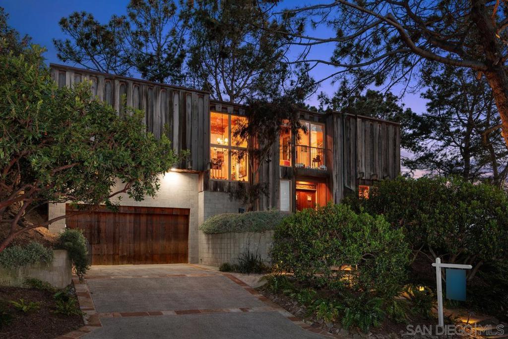 367 Pine Needles Dr