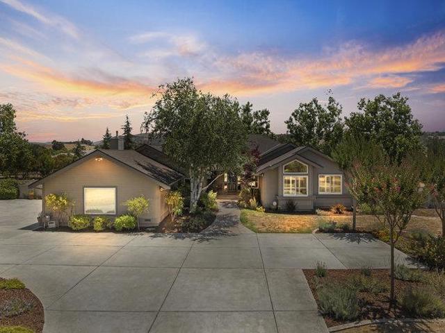 5636 Sundown Lane, Tres Pinos CA: https://media.crmls.org/mediaz/394301f0-acdc-4b8f-ae0c-eeb175090ae2.jpg