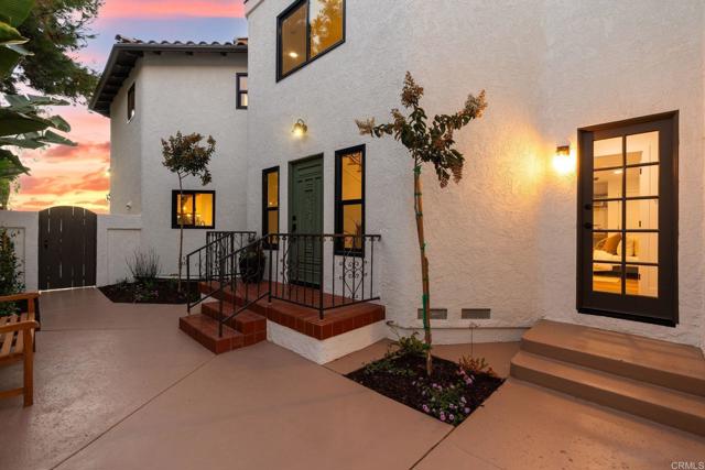 Detail Gallery Image 5 of 43 For 6801 6803 El Fuerte St, Carlsbad,  CA 92009 - 5 Beds | 5/1 Baths