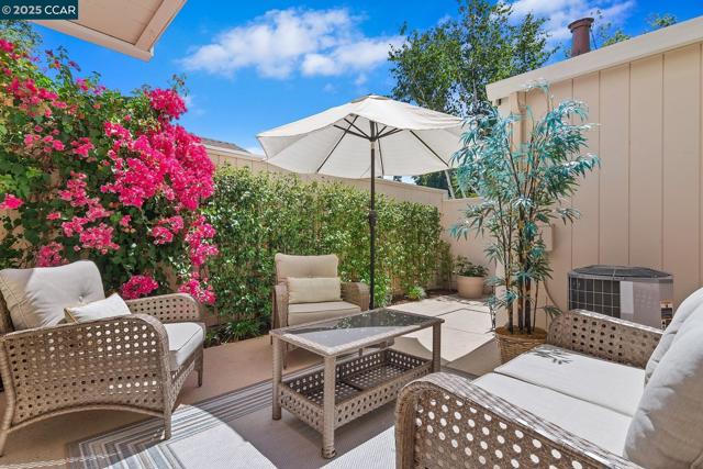 341 Scottsdale Rd., Pleasant Hill CA: https://media.crmls.org/mediaz/3943b9ae-bd87-44a6-b9bf-dbd61c50c458.jpg