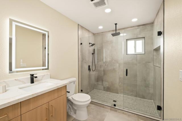 5416 Horse Ridge Way, Bonita CA: https://media.crmls.org/mediaz/3945bc86-0e44-4bd5-a851-ec52537d6886.jpg