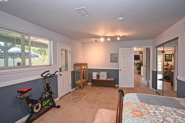 5295 Winifred Dr, Castro Valley CA: https://media.crmls.org/mediaz/394804e5-34a1-41a2-91ce-1e667755864e.jpg