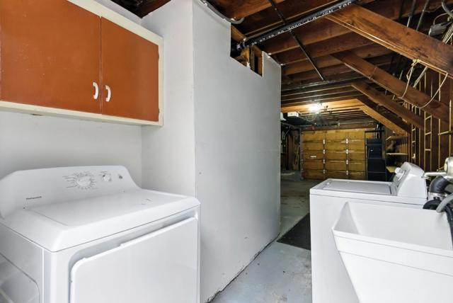 662 Colby Street, San Francisco CA: https://media.crmls.org/mediaz/394820ef-c3f1-40bf-9eeb-e18b882a2c22.jpg