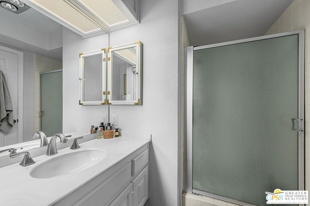 MLS #25590491PS image #17