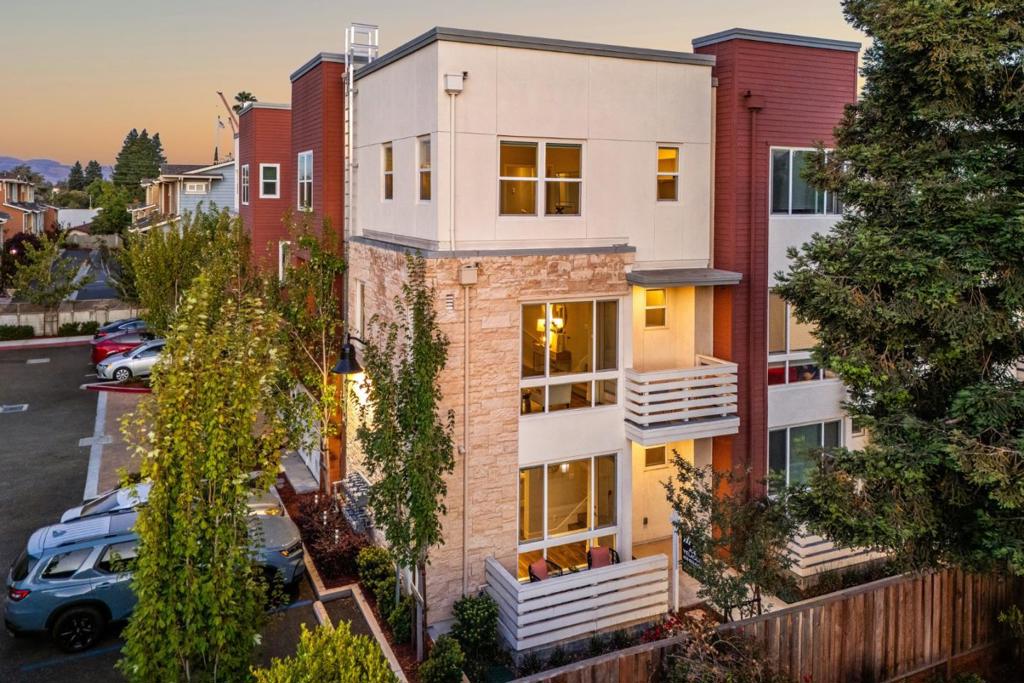 417 Santo Domingo Terrace