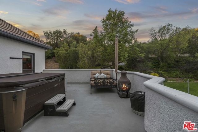 Image 37 of 64 For 26954 Whitehorse Place