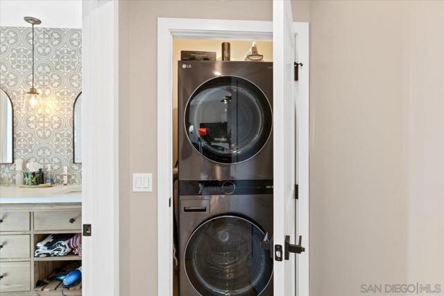 Image 62 of 75 For 2814 Paseo Del Sol