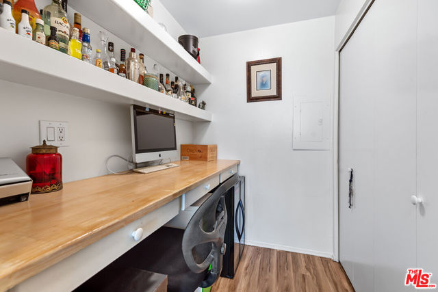 1340 S Beverly Glen Boulevard, Los Angeles CA: https://media.crmls.org/mediaz/394c068c-89c9-4bdc-b5e9-b626431c703f.jpg