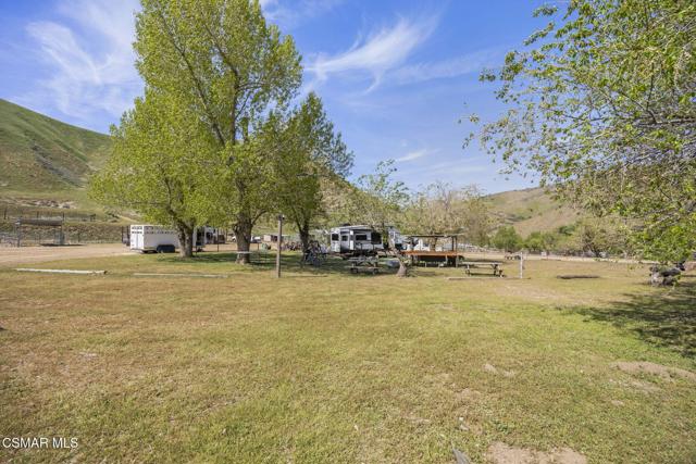 2837 Clear Canyon Road, Lebec CA: https://media.crmls.org/mediaz/394d942c-c380-4ba7-9792-c65b19686185.jpg