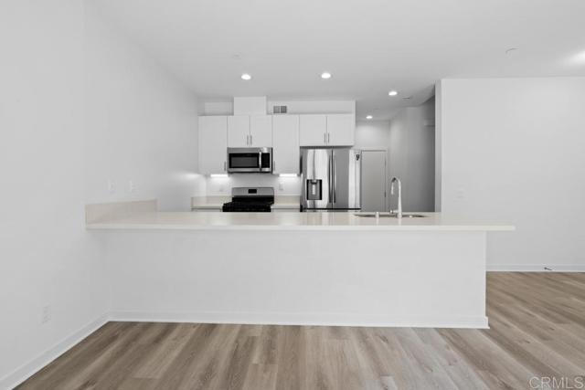 Detail Gallery Image 7 of 32 For 755 Anastasia Ct, El Cajon,  CA 92020 - 3 Beds | 2/1 Baths